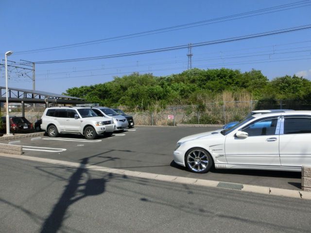駐車場　敷地内の駐車場もあります。