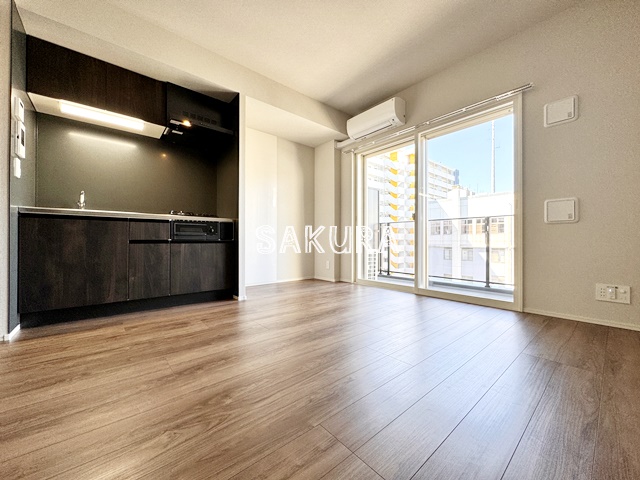 居室・リビング　開放感のあるゆったりとしたお部屋です♪