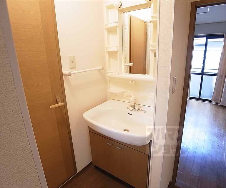 洗面設備　独立洗面台