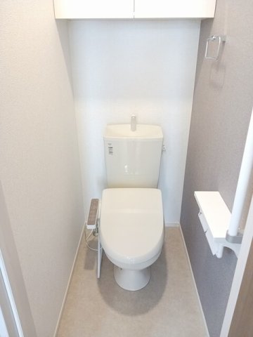 トイレ　シンプルで使いやすいトイレです
