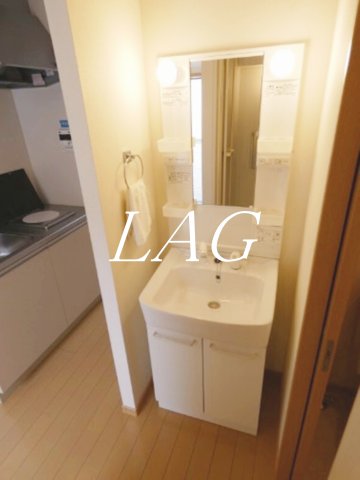 洗面設備　独立洗面台です。