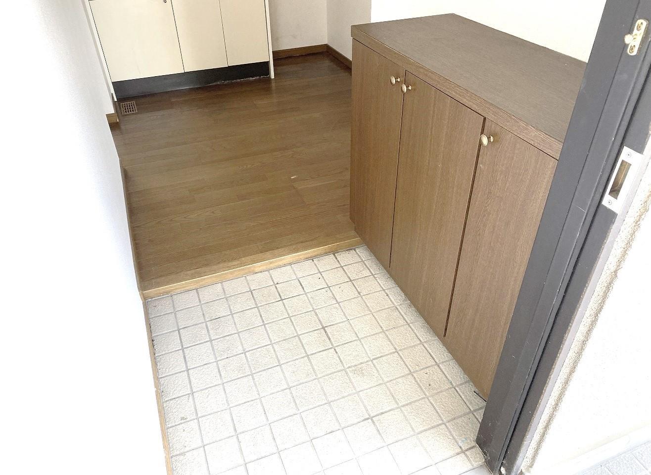 玄関　玄関シューズボックスあり