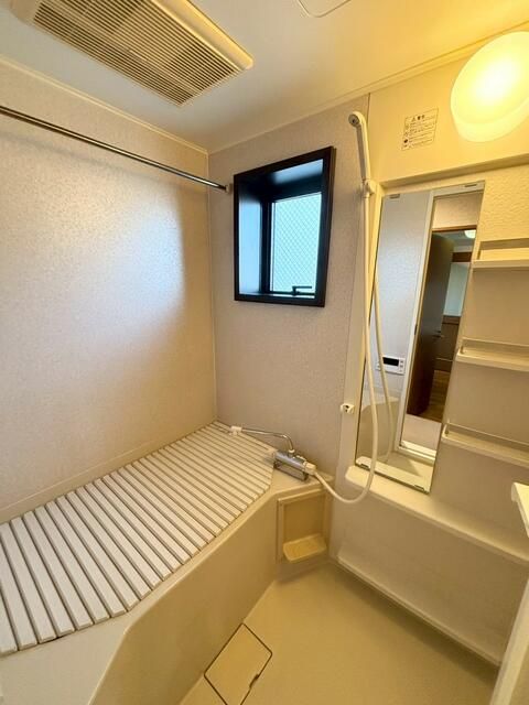 バス・シャワールーム　ゆったり過ごせるお風呂です