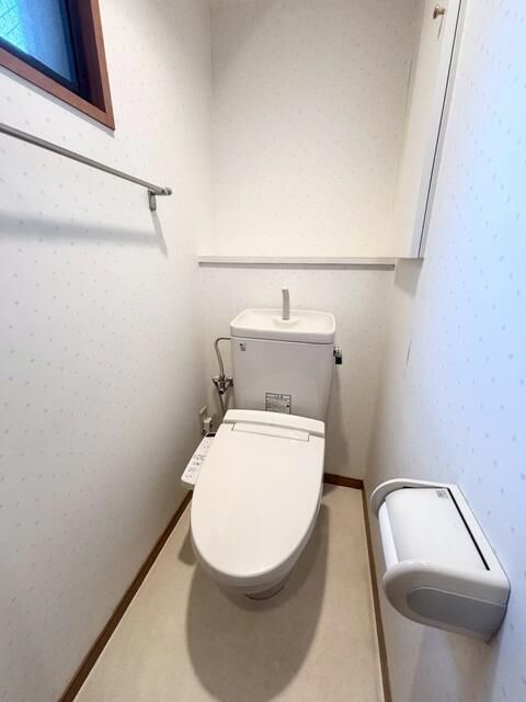 トイレ　ゆったりとした空間のトイレです