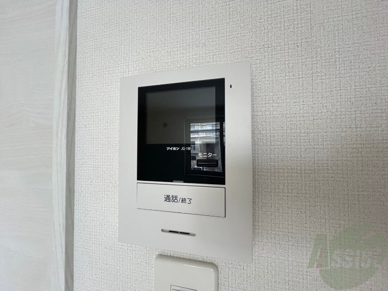 セキュリティ　ＴＶモニター付インターホンです。来客者の顔が見えるので安心！