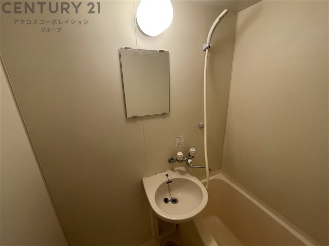 洗面設備　浴室内に洗面台がついてます♪