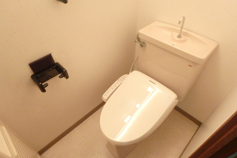 トイレ　改装前参考写真