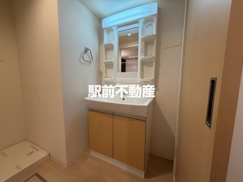 洗面設備　反転タイプ