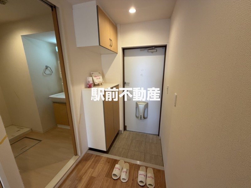 玄関　反転タイプ