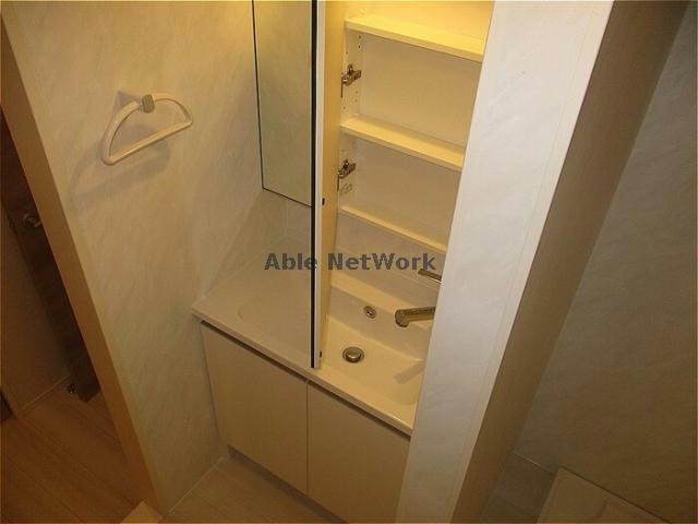 洗面設備　洗髪洗面化粧台