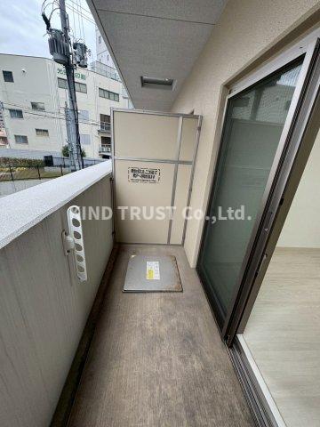 バルコニー　お洗濯にも便利なバルコニー付き