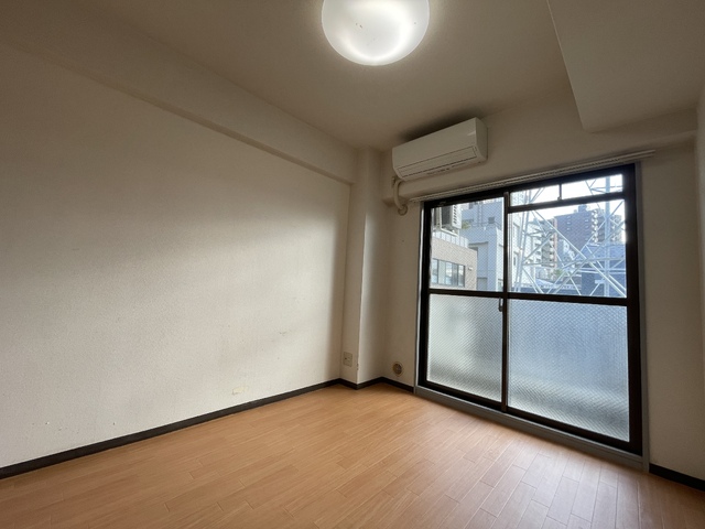 居室・リビング　※他号室反転写真