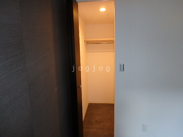 収納　ウォークインクローゼット