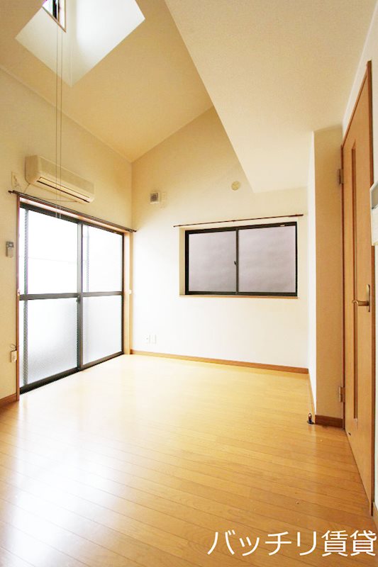 居室・リビング　画像は別号室タイプの為、現状を優先致します。