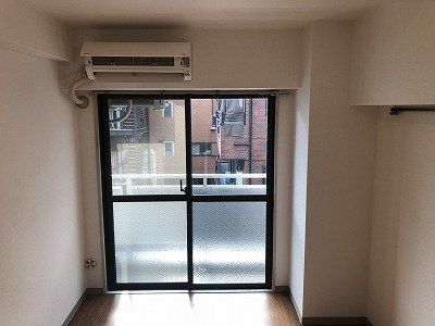 居室・リビング　☆明るい洋室☆