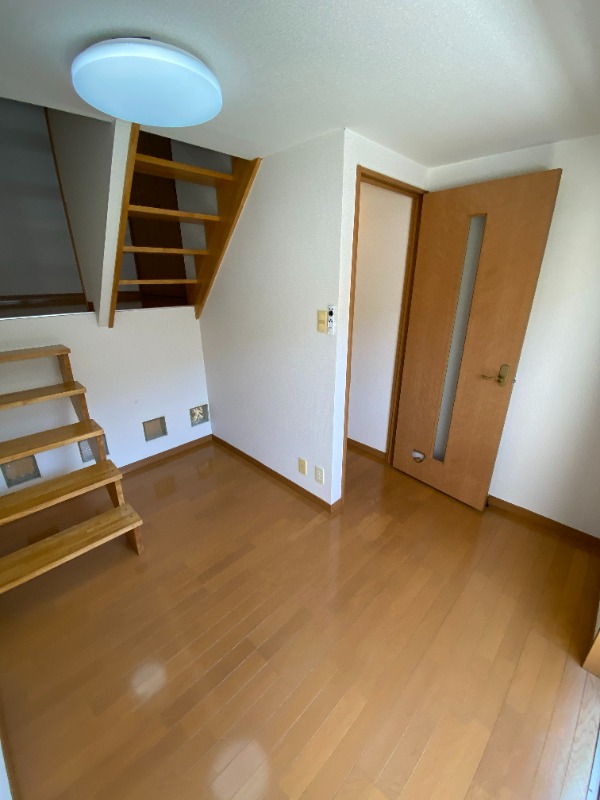 居室・リビング　別号室