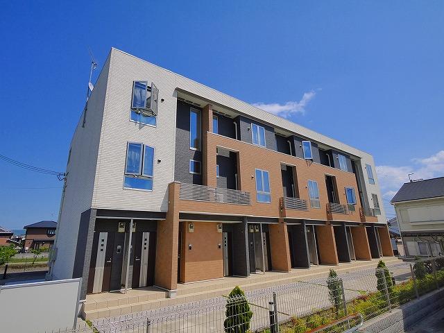 建物外観　落ち着いた雰囲気の外観です