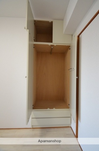 中学校　東原中学校（中学校）まで1572m