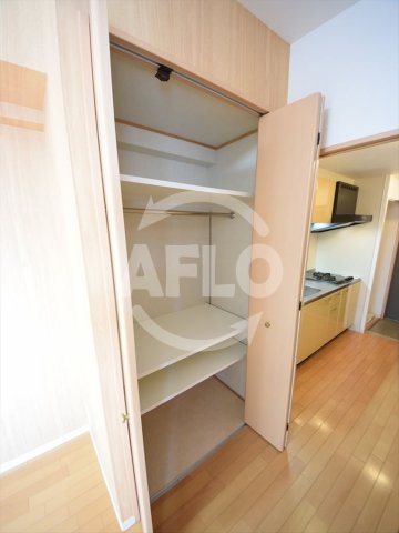 収納　インプルーブ四天王寺　クローゼット