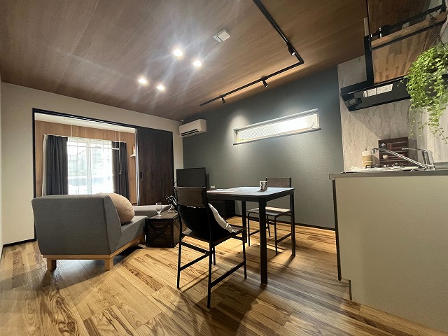 居室・リビング　家具家電はイメージです。