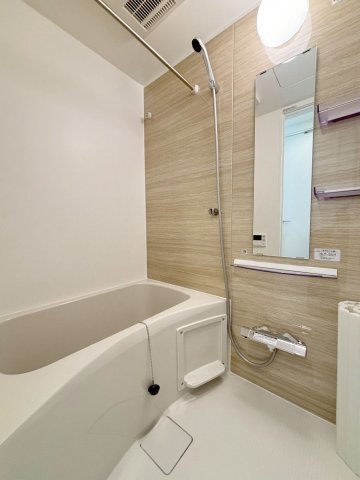 バス・シャワールーム　お風呂で日々の疲れを落としましょう