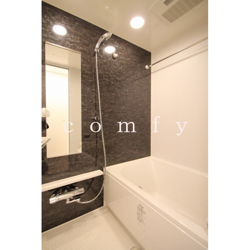 バス・シャワールーム　バスルーム