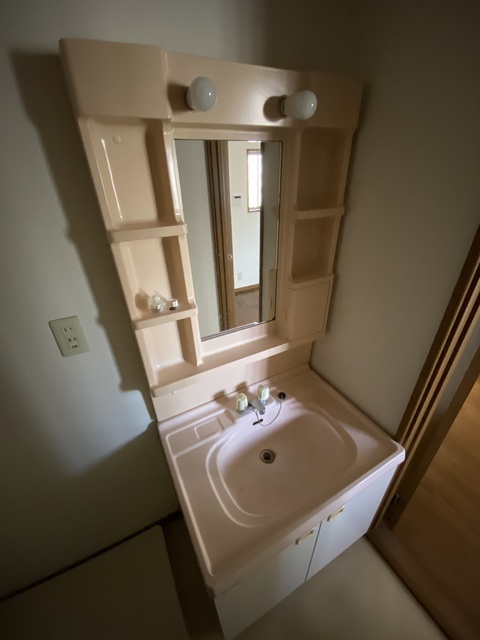 洗面設備　朝はここから