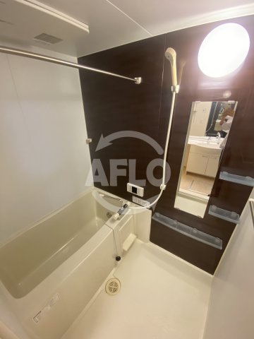 バス・シャワールーム　ラ・ヴィ・アン・フルール　浴室