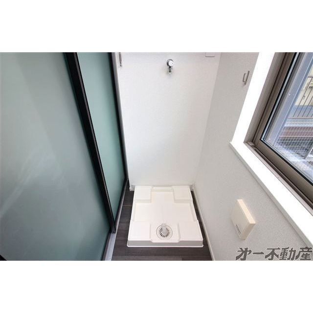 その他部屋・スペース　サンルーム　室内洗濯機置場