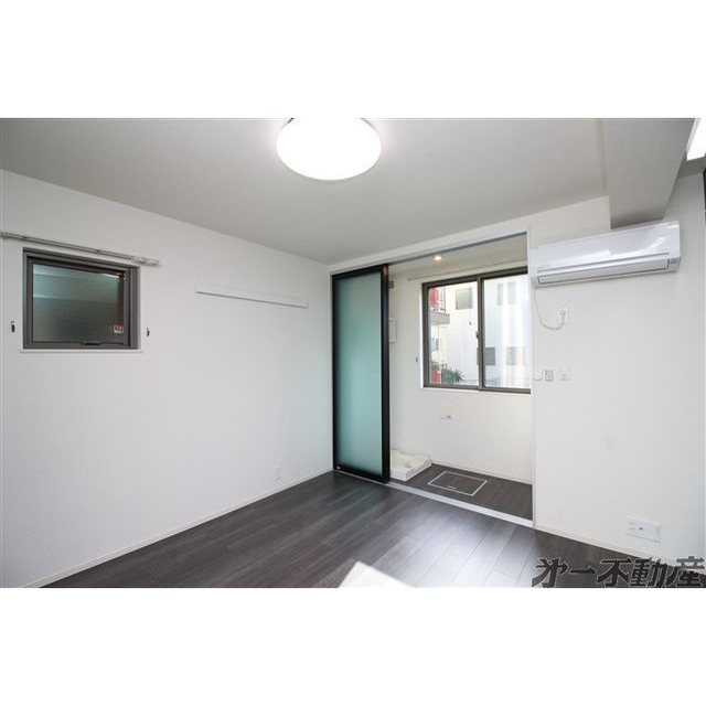 建物外観　洋室