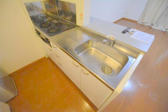 キッチン　人気のカウンターキッチンです