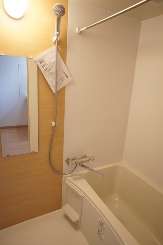 バス・シャワールーム　同型イメージ