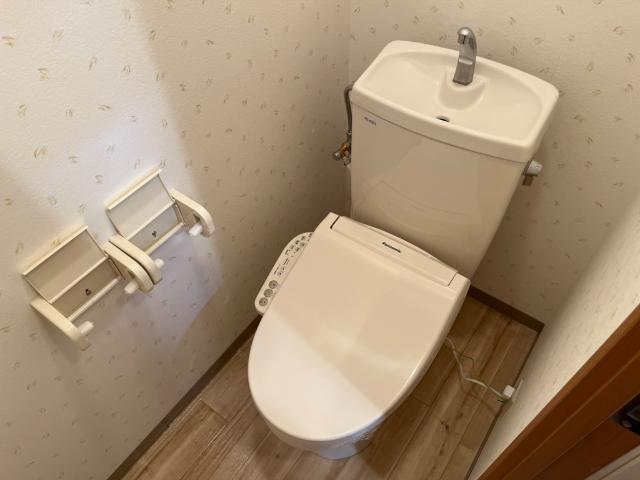 トイレ　シャワー付トイレ