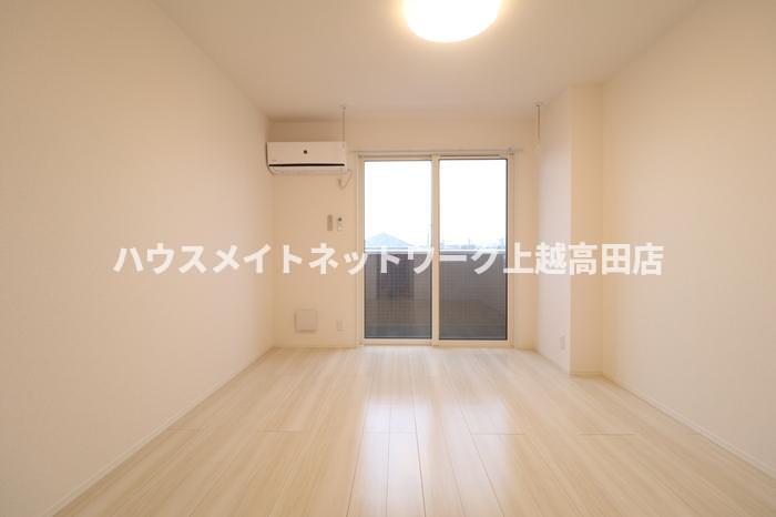 居室・リビング　洋室