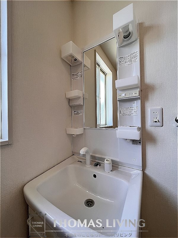 洗面設備　洗面台御座いますよ。