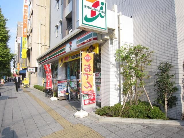 コンビニ　セブンイレブン（コンビニ）まで400m
