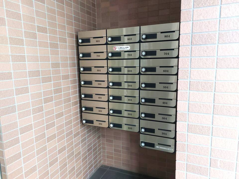 エントランス　メールBOX