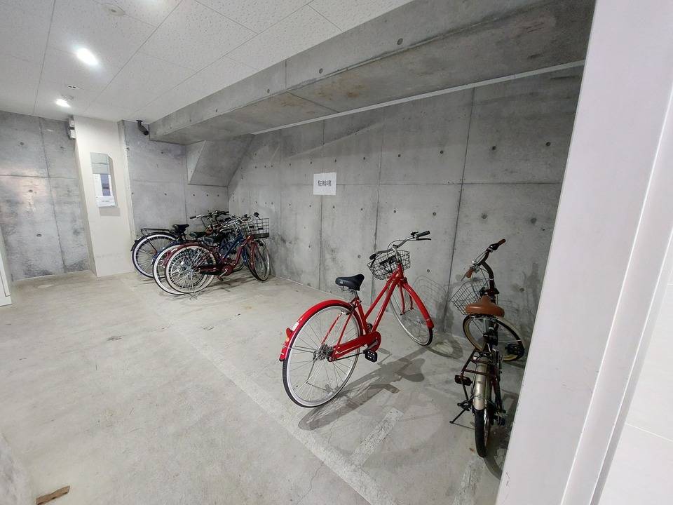 駐車場　駐輪場