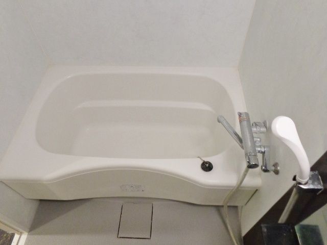 バス・シャワールーム　バスルーム