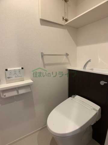 トイレ　ルーチェ六義園