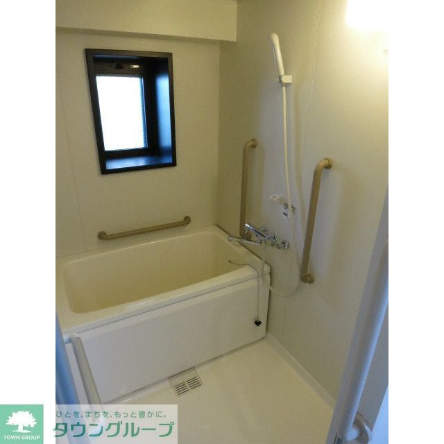 バス・シャワールーム　同タイプ別部屋の参考写真です