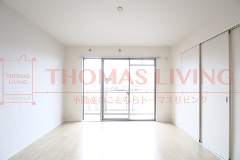 居室・リビング　リビング　※別号室参考写真