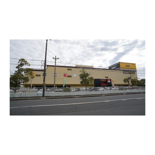 スーパー　ＭＥＧＡドン・キホーテＵＮＹ鈴鹿（スーパー）まで995m