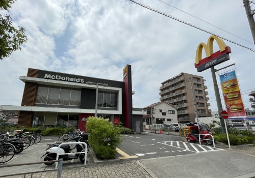 飲食店　マクドナルド　公園南東筋店（飲食店）まで984m