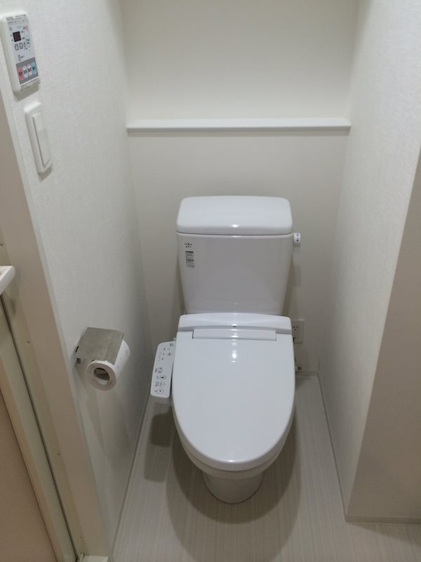 トイレ　トイレ