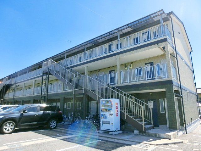 建物外観　2016年築。佐倉駅徒歩6分の立地