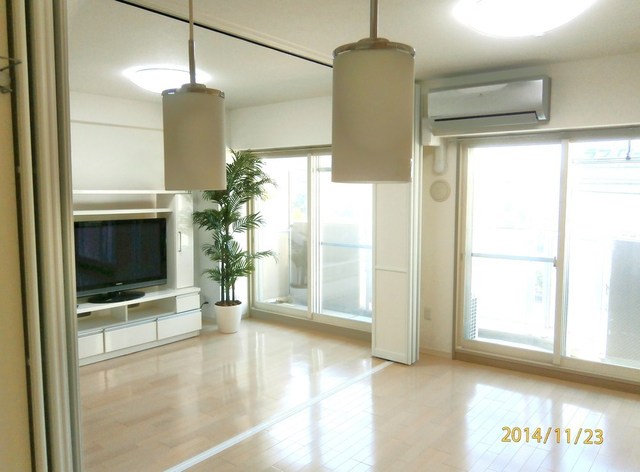 居室・リビング　家電は含まれません