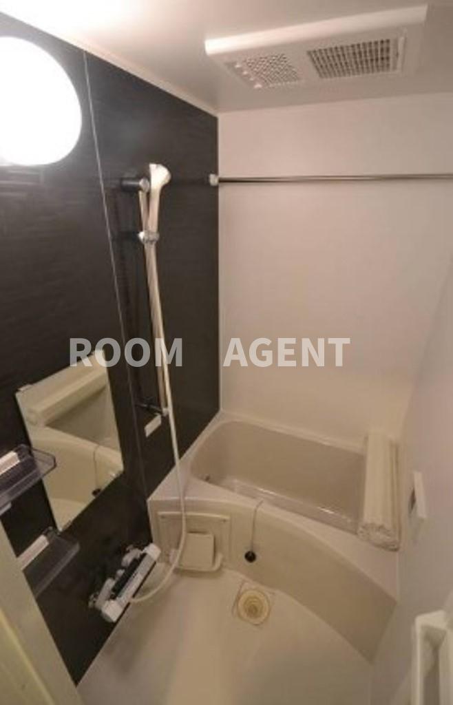 バス・シャワールーム　独立洗面台付