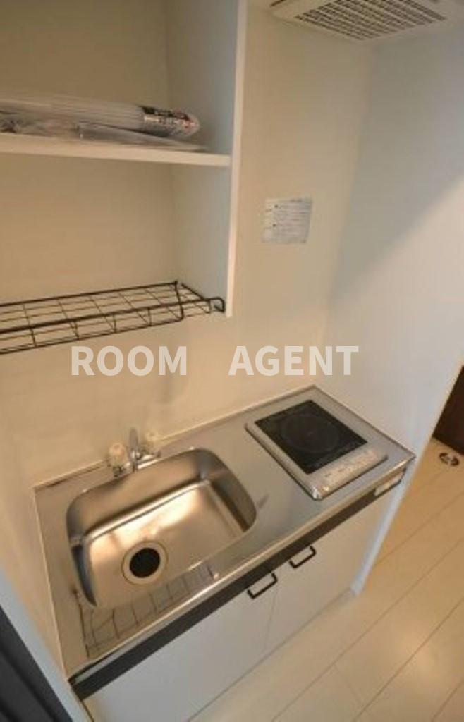 キッチン　独立洗面台付