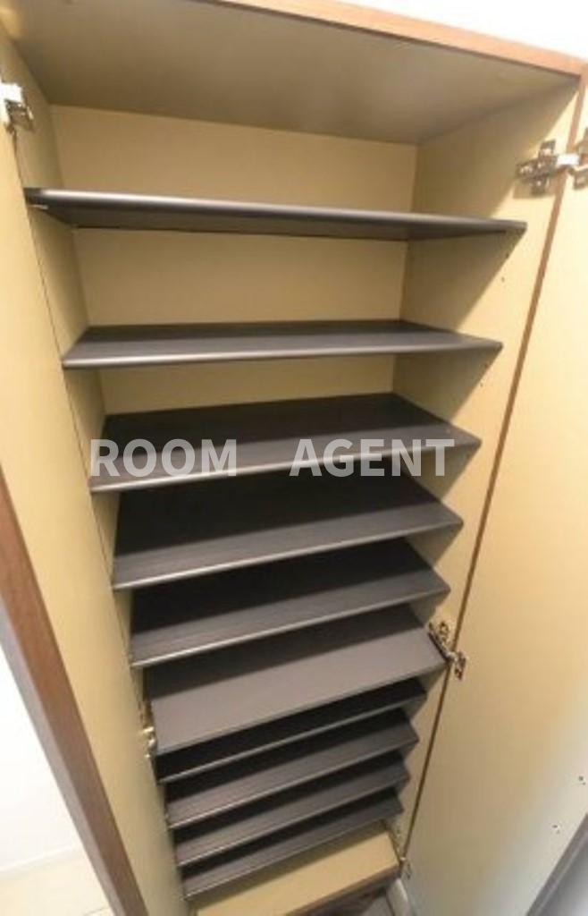 収納　独立洗面台付